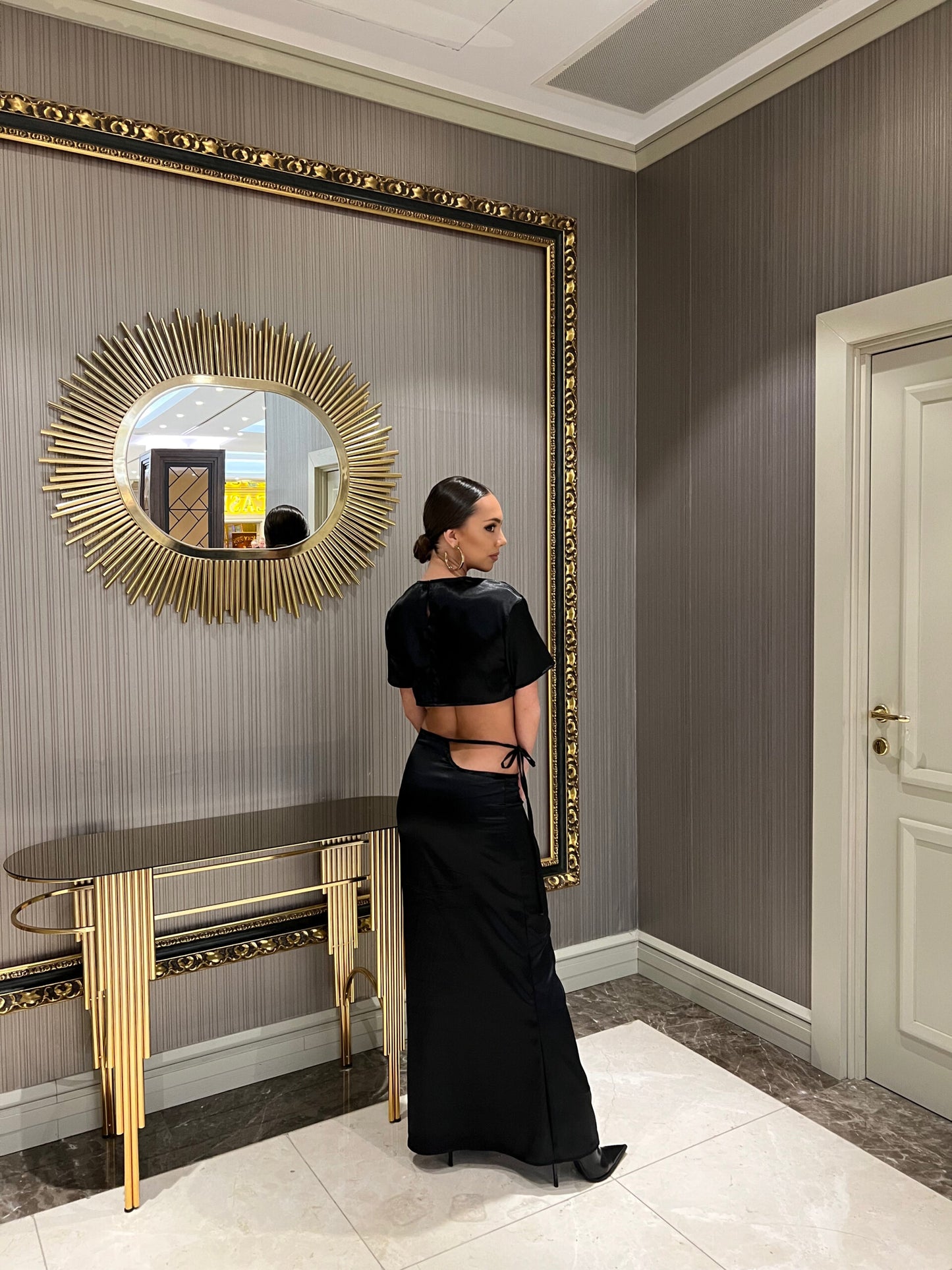 Пола “Black Low Jucy”