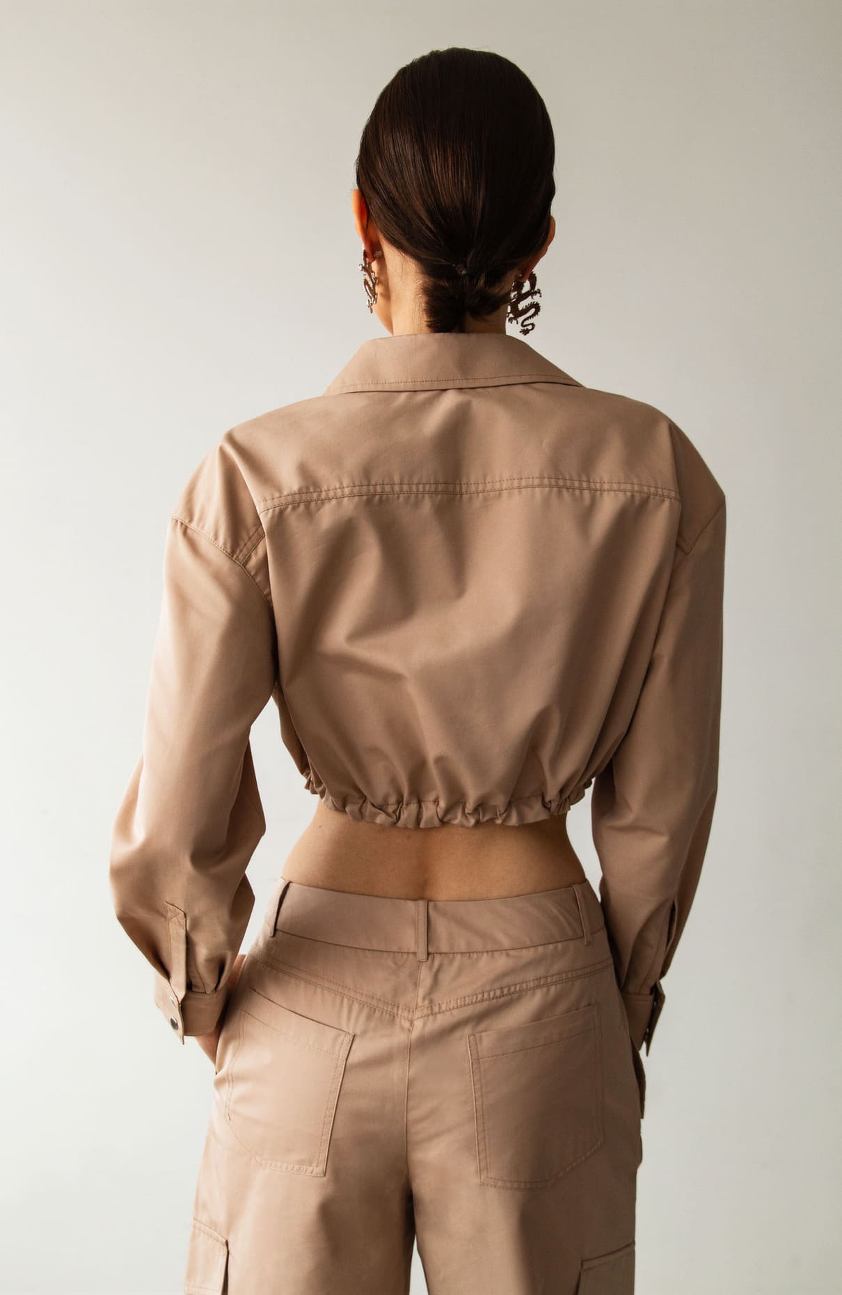 Бежова Скъсена Риза