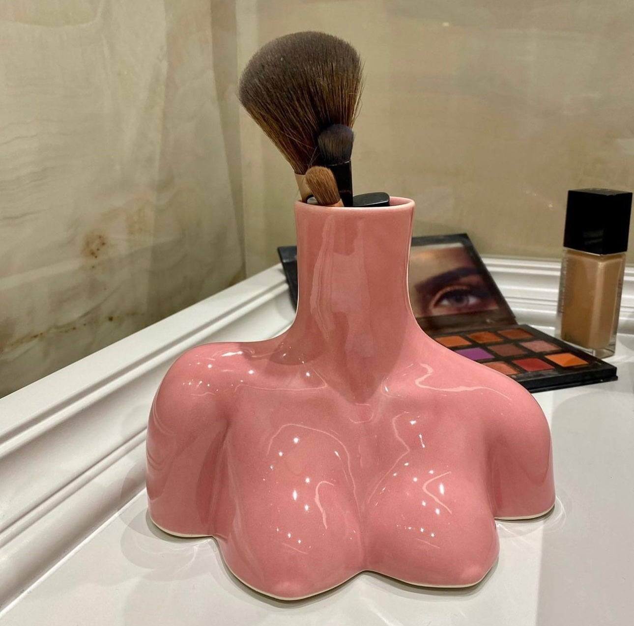 Малка Розова Ваза Bust